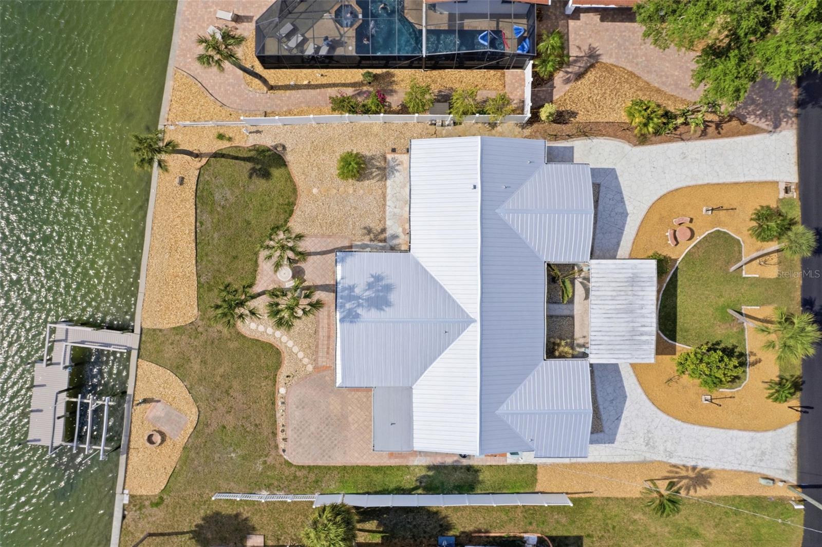 1424 LEMON BAY DR, ENGLEWOOD, FL, 34223
