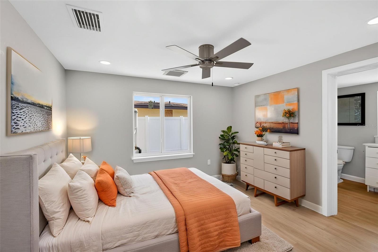 1424 LEMON BAY DR, ENGLEWOOD, FL, 34223