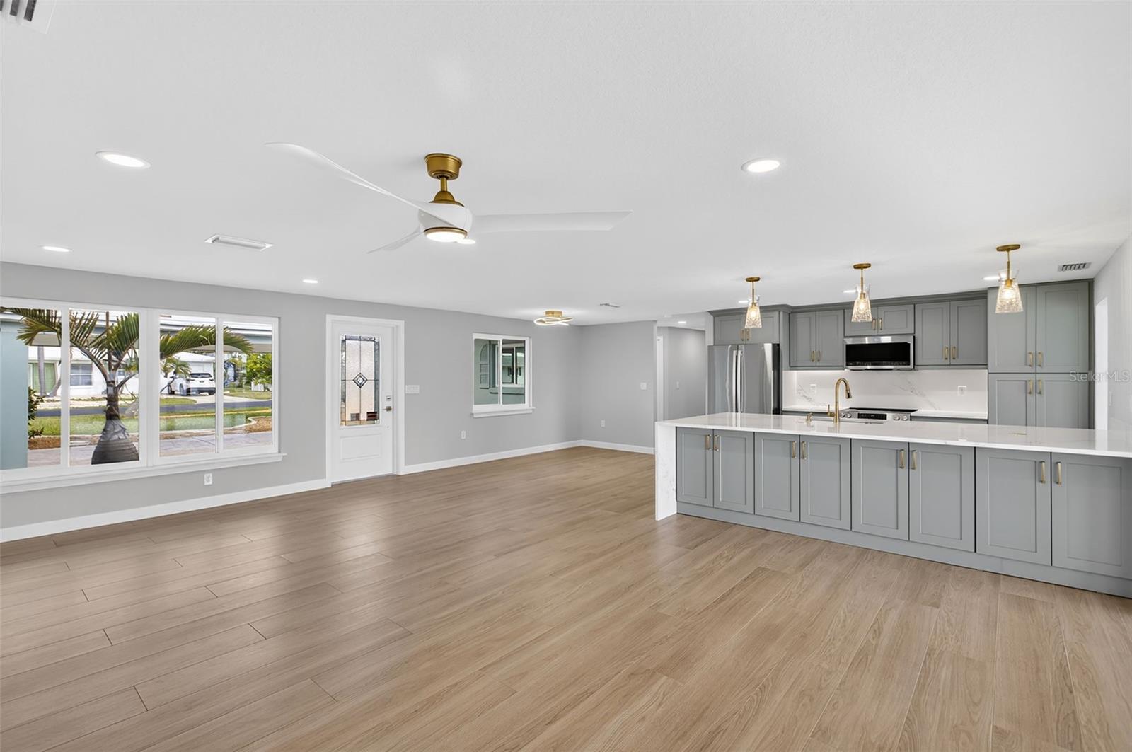 1424 LEMON BAY DR, ENGLEWOOD, FL, 34223