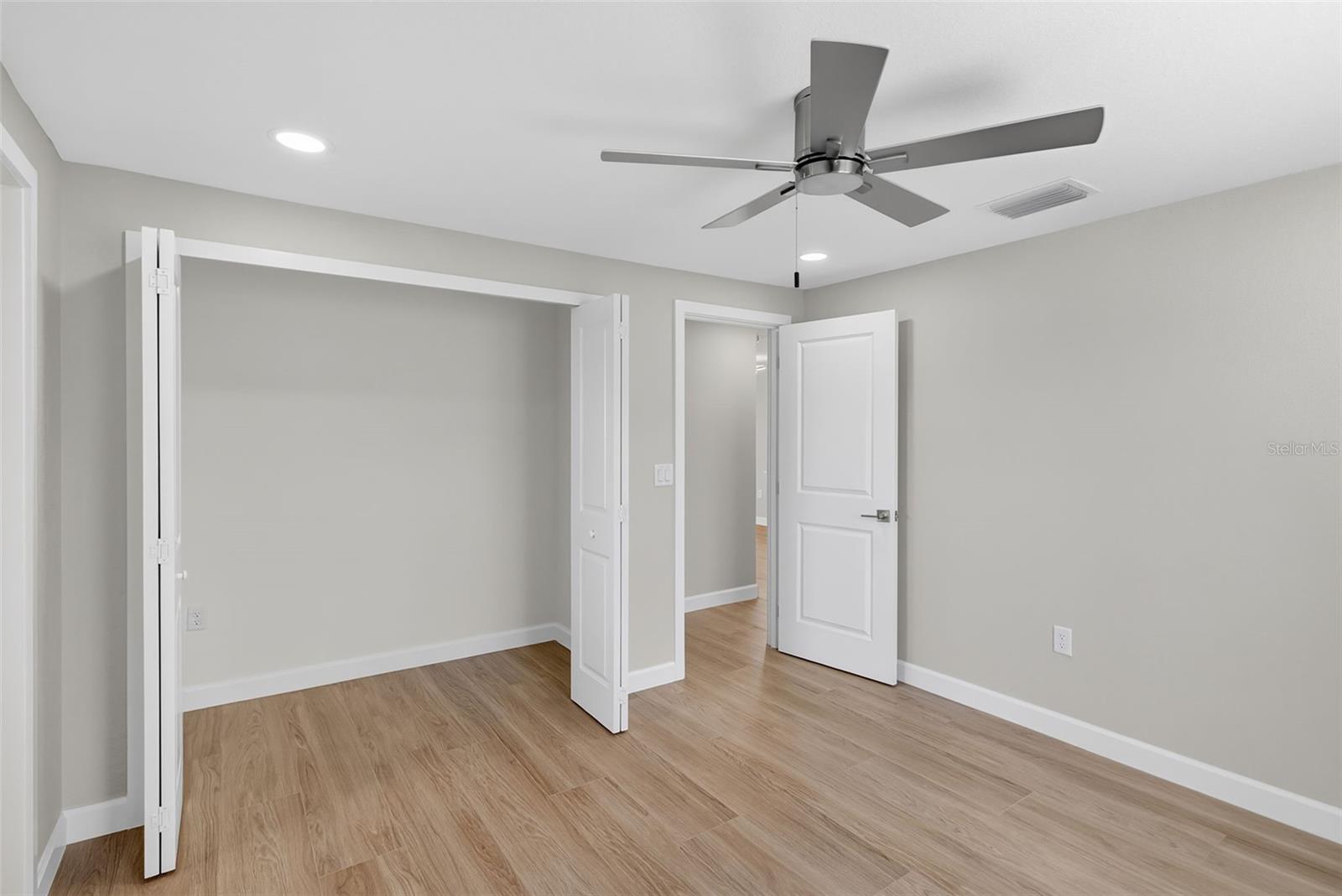 1424 LEMON BAY DR, ENGLEWOOD, FL, 34223