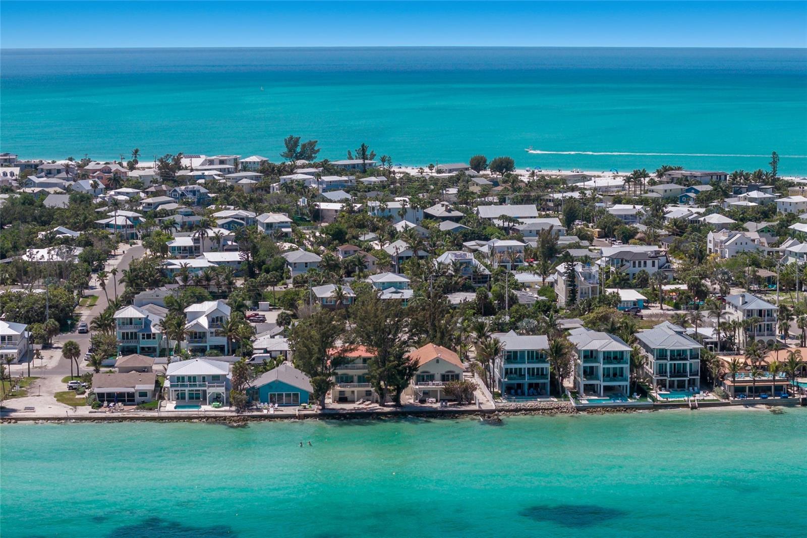 889 N SHORE DR, ANNA MARIA, FL, 34216
