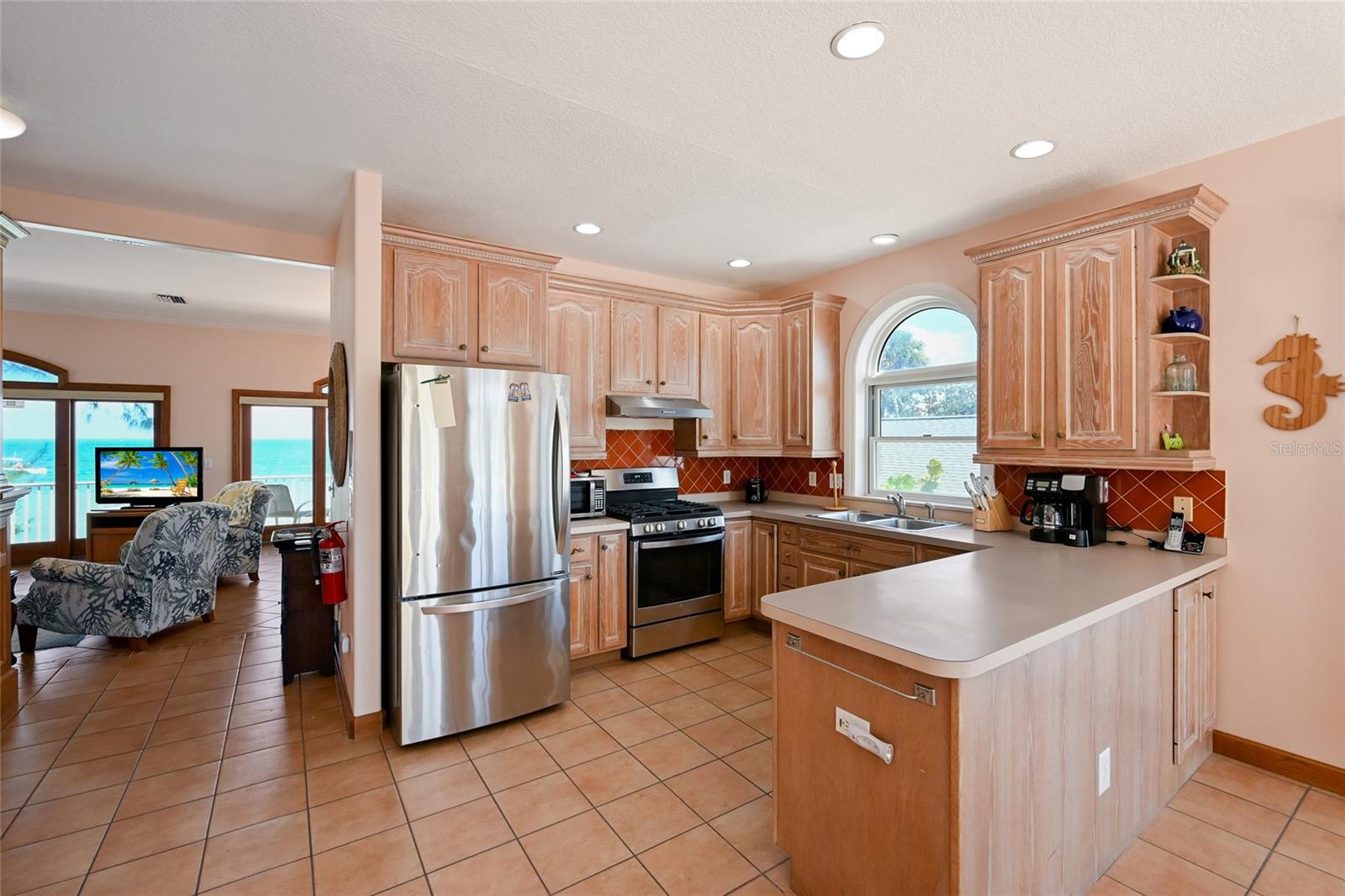 889 N SHORE DR, ANNA MARIA, FL, 34216