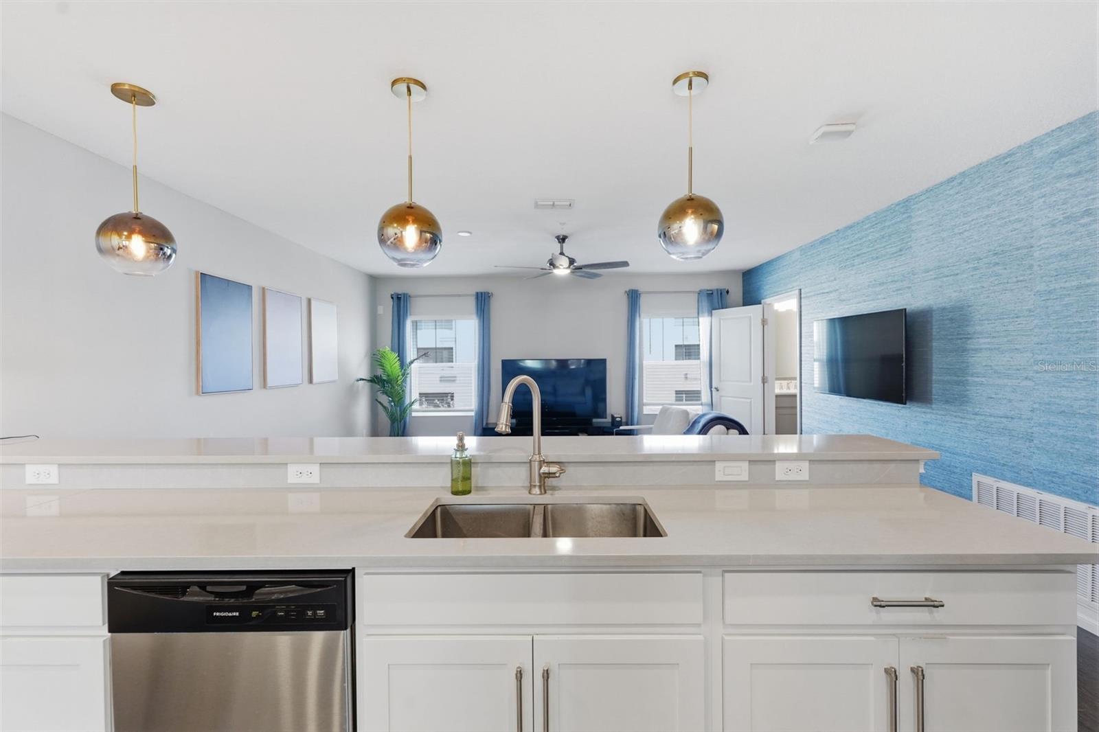 4921 W PAUL AVE #5, TAMPA, FL, 33611