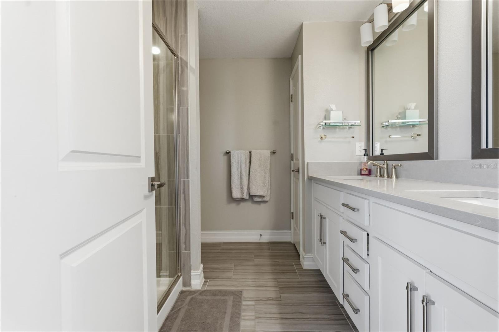 4921 W PAUL AVE #5, TAMPA, FL, 33611