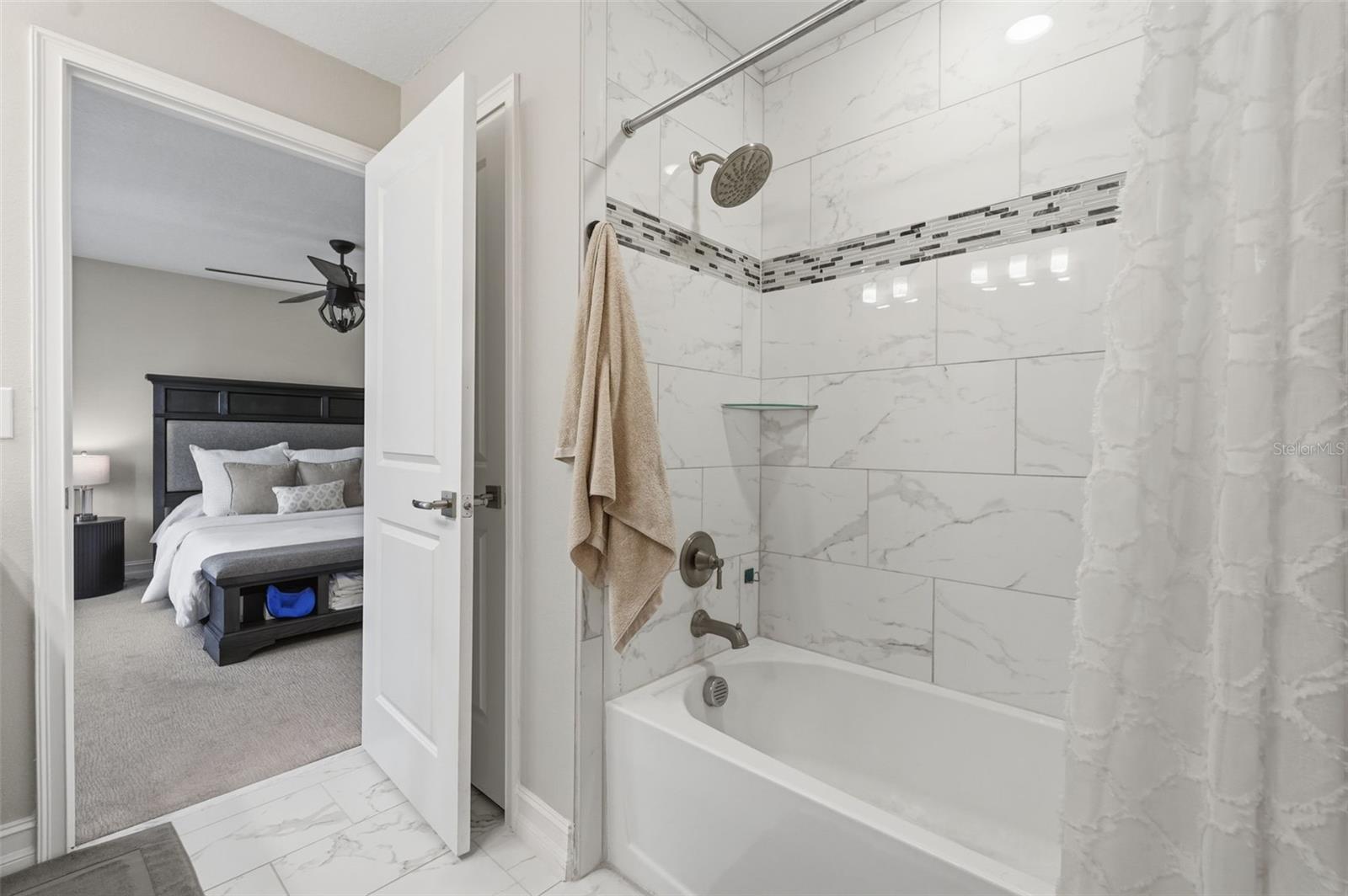 4921 W PAUL AVE #5, TAMPA, FL, 33611