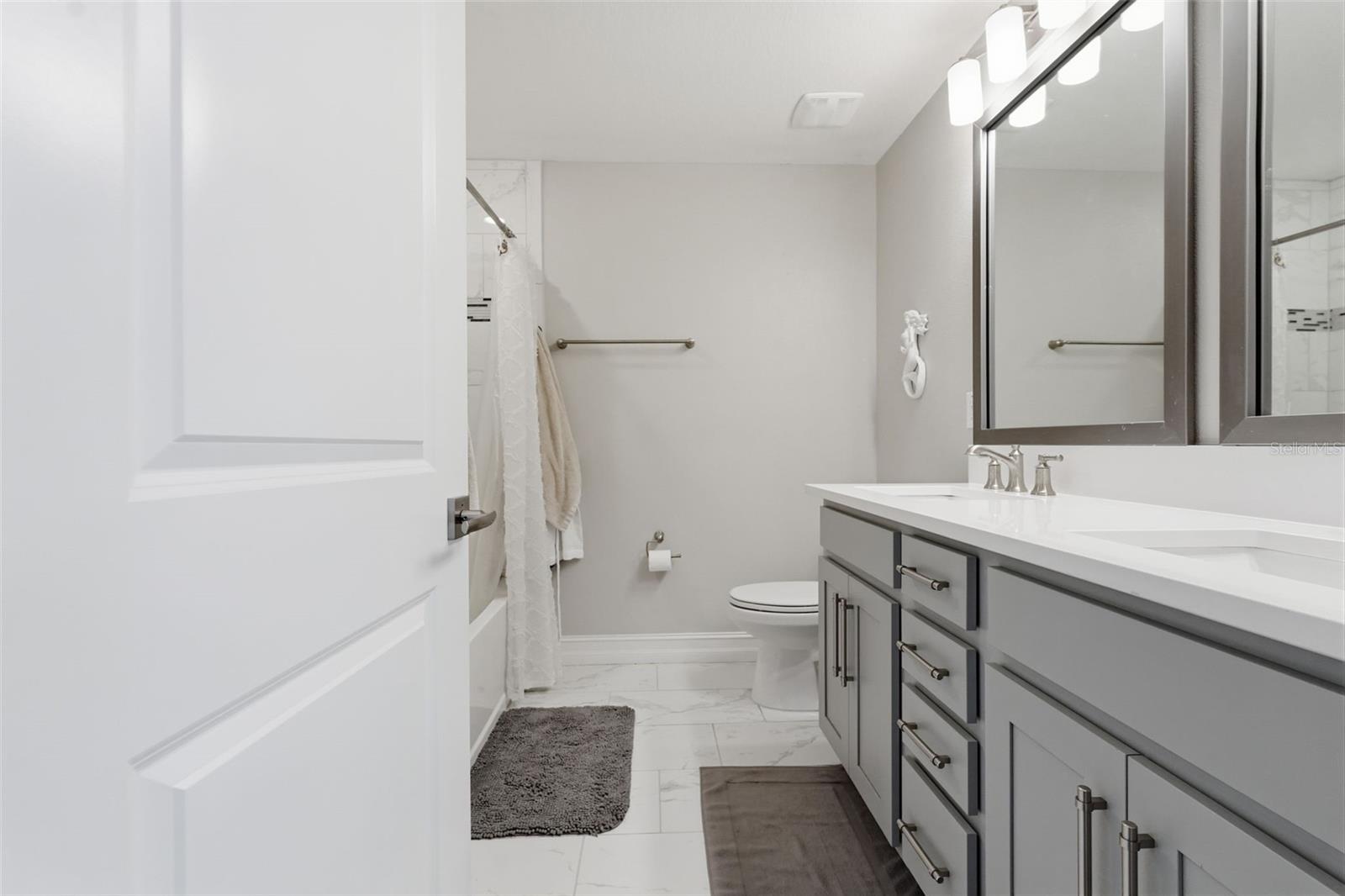 4921 W PAUL AVE #5, TAMPA, FL, 33611