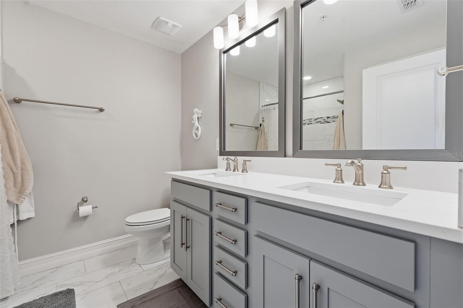 4921 W PAUL AVE #5, TAMPA, FL, 33611