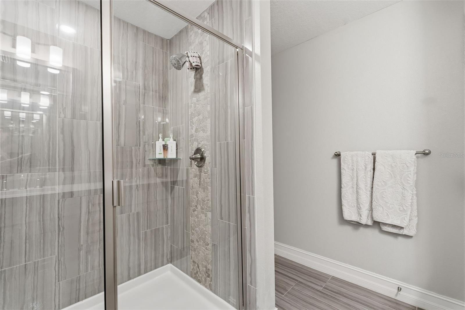 4921 W PAUL AVE #5, TAMPA, FL, 33611