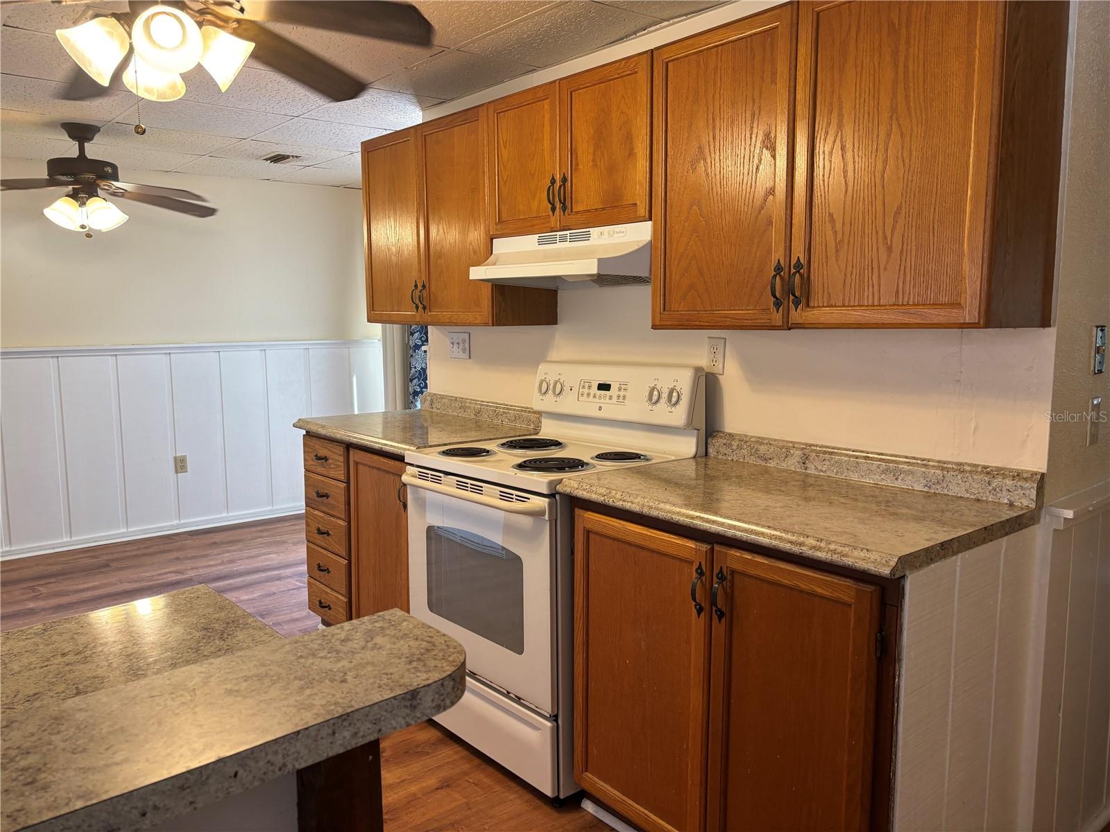 128 2ND AVE SW, LARGO, FL, 33770