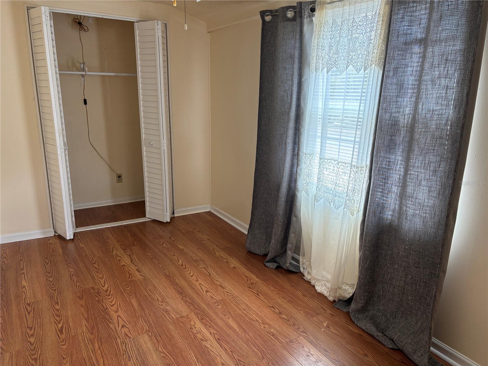 128 2ND AVE SW, LARGO, FL, 33770