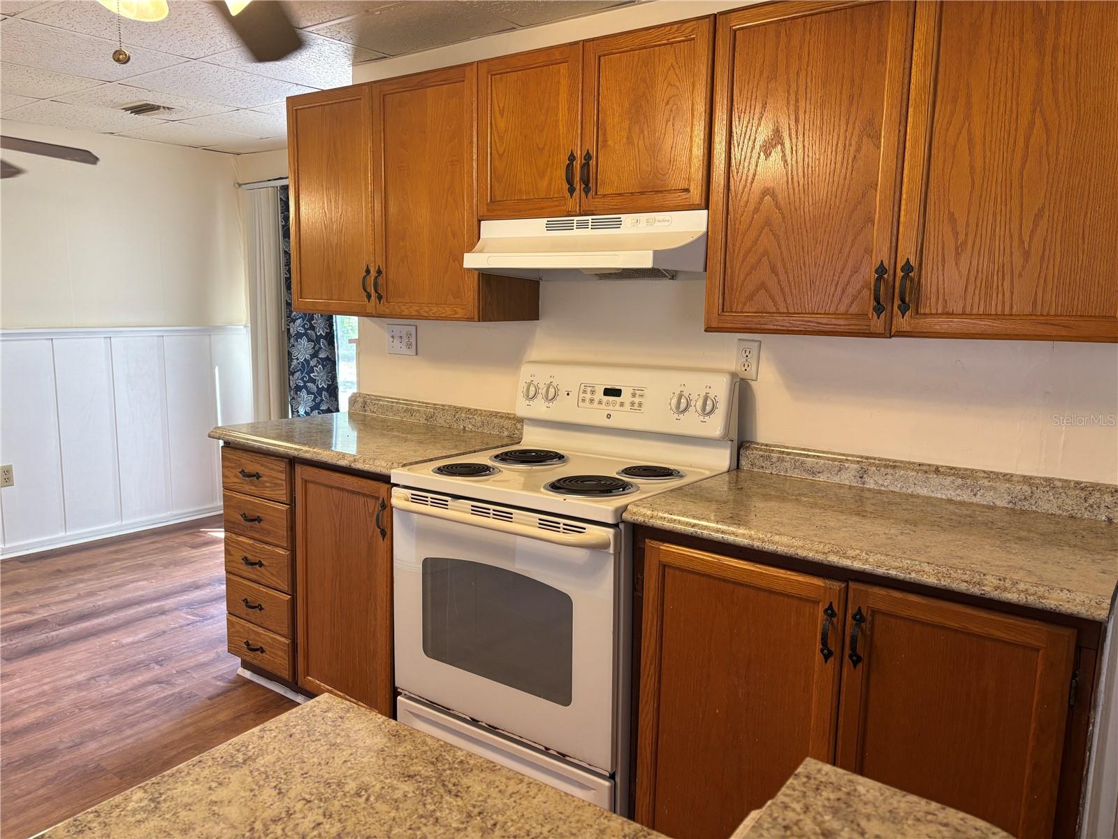 128 2ND AVE SW, LARGO, FL, 33770