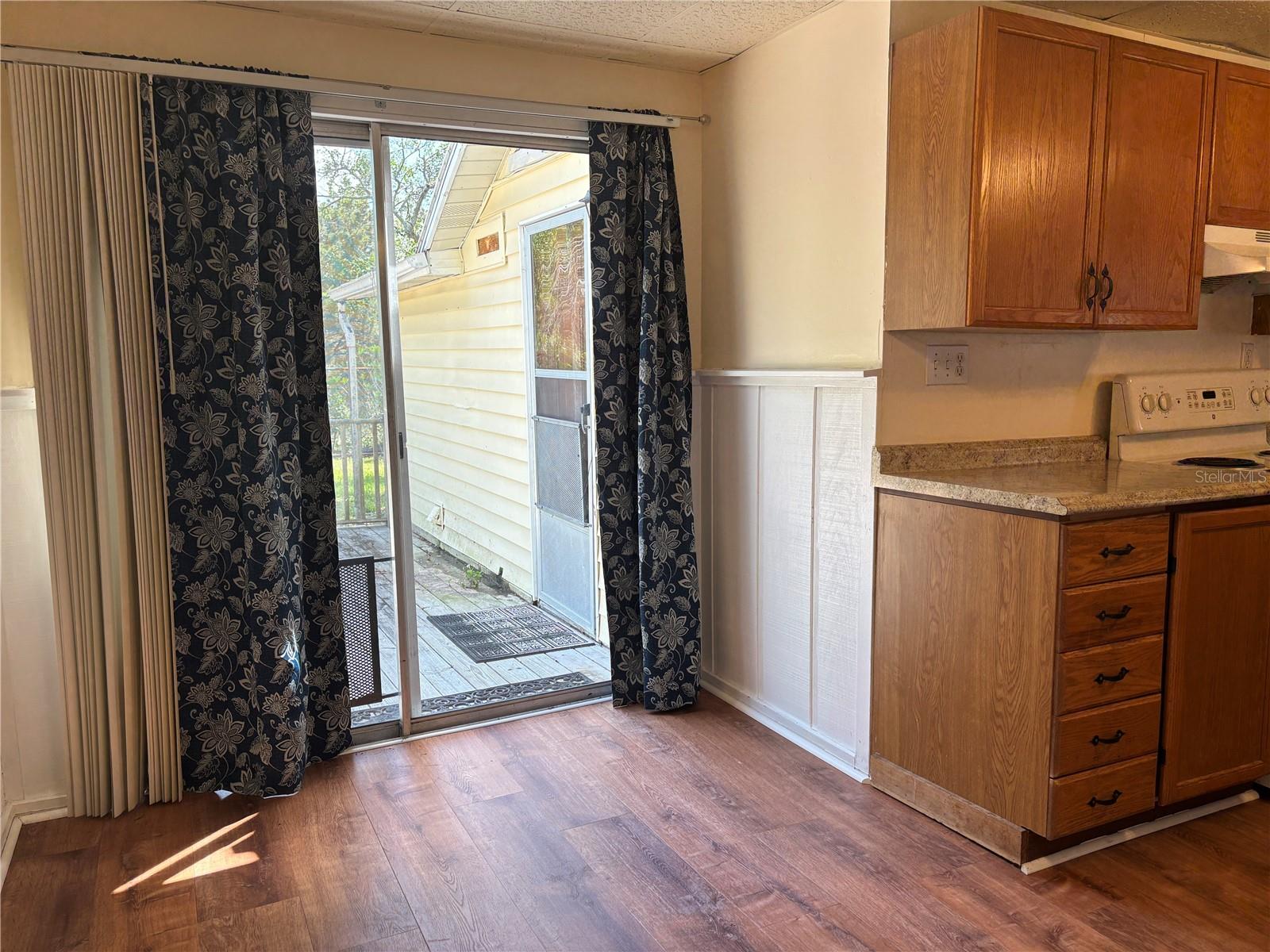 128 2ND AVE SW, LARGO, FL, 33770