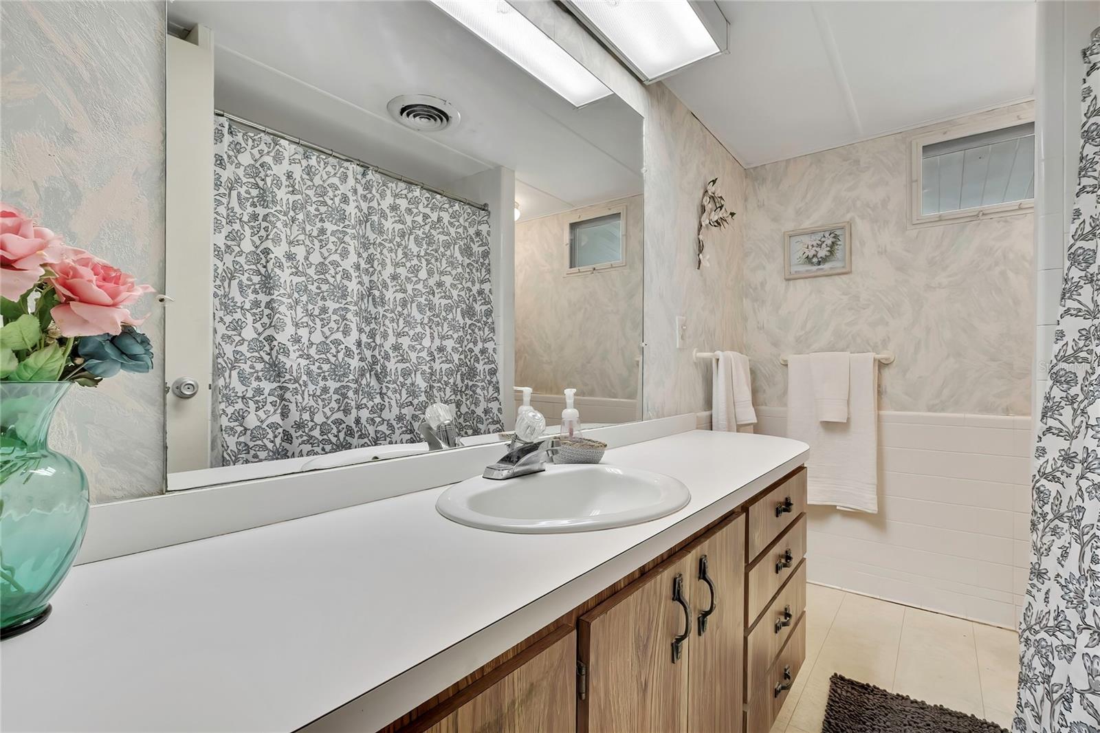 37 WILLIAM PENN WAY #13, PALM HARBOR, FL, 34684