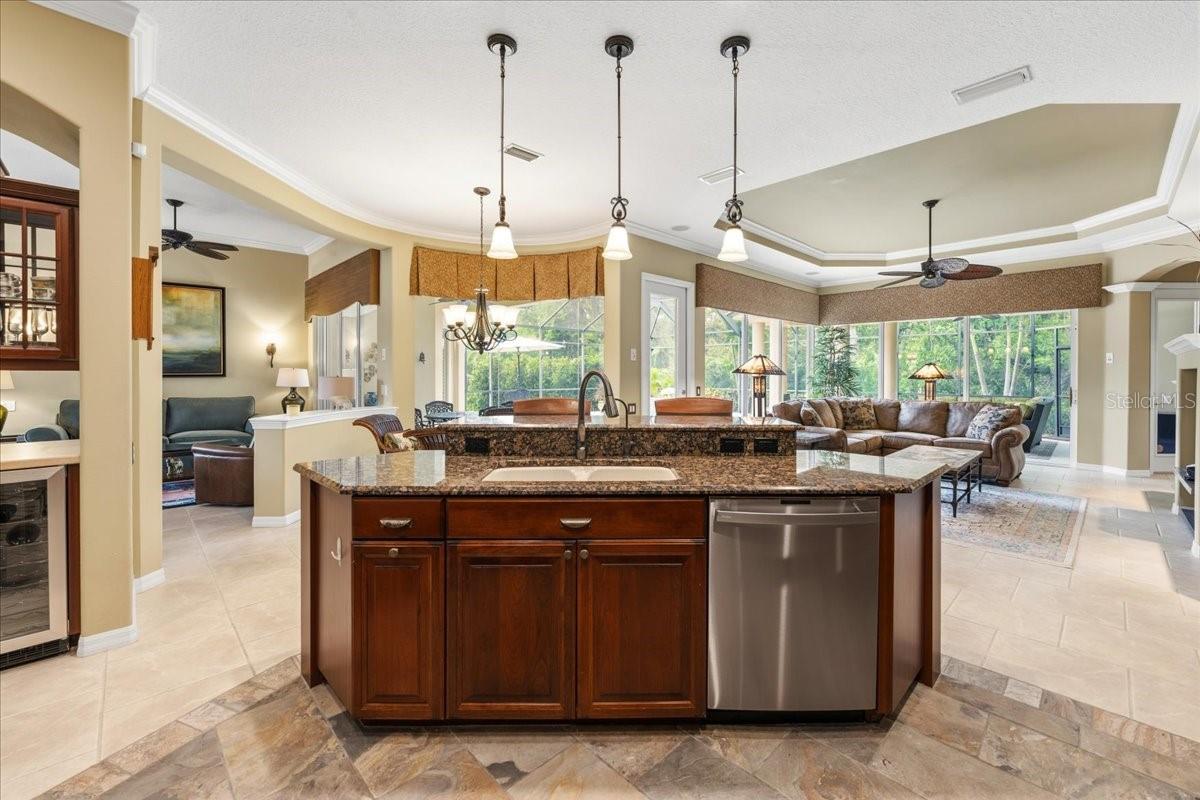 6914 TREYMORE CT, SARASOTA, FL, 34243