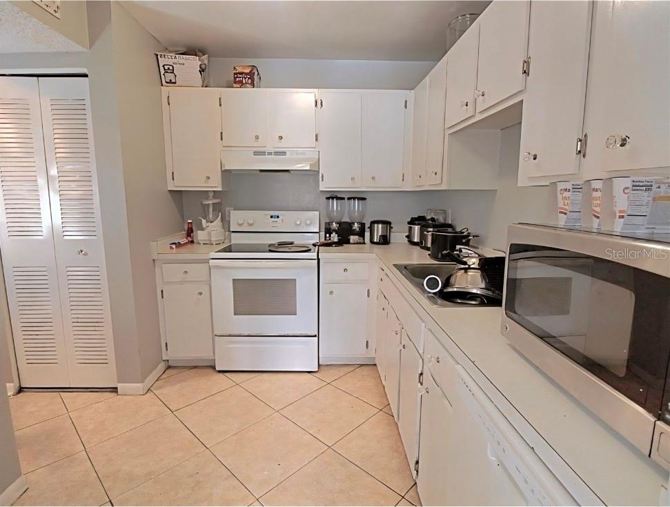 5125 PICADILLY CIRCUS CT #3, ORLANDO, FL, 32839