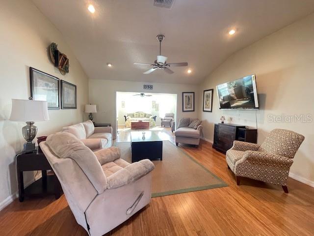 1620 LYNCHBURG LOOP, THE VILLAGES, FL, 32162