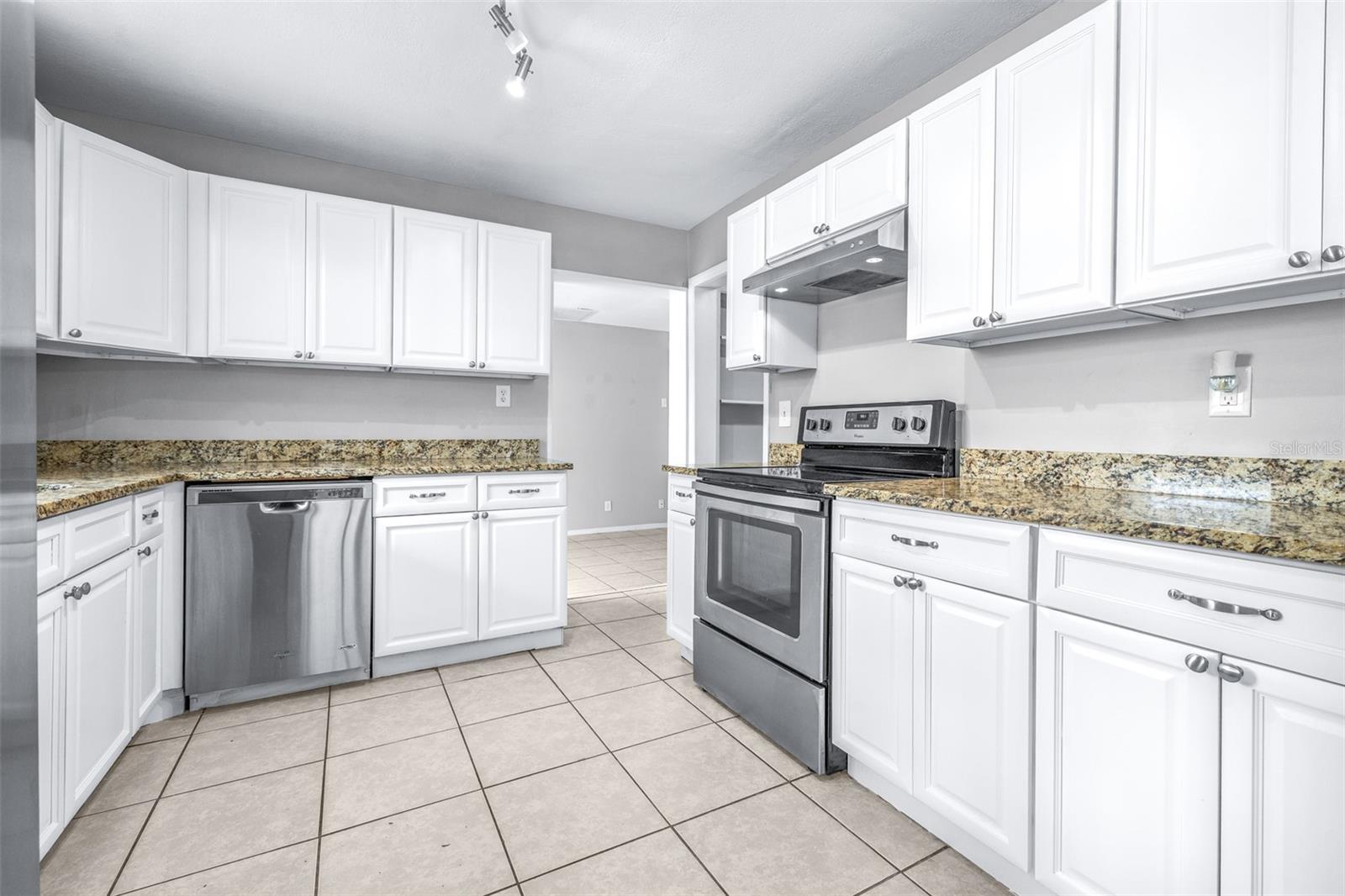 2524 KIWANIS AVE, LAKELAND, FL, 33801