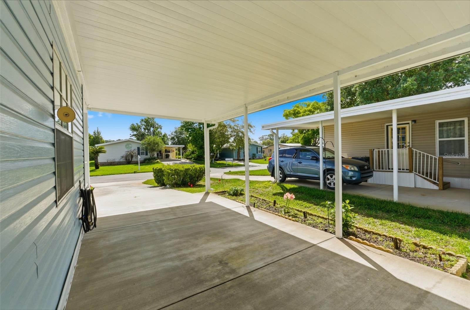 456 SANTA FE ROAD, TAVARES, FL, 32778