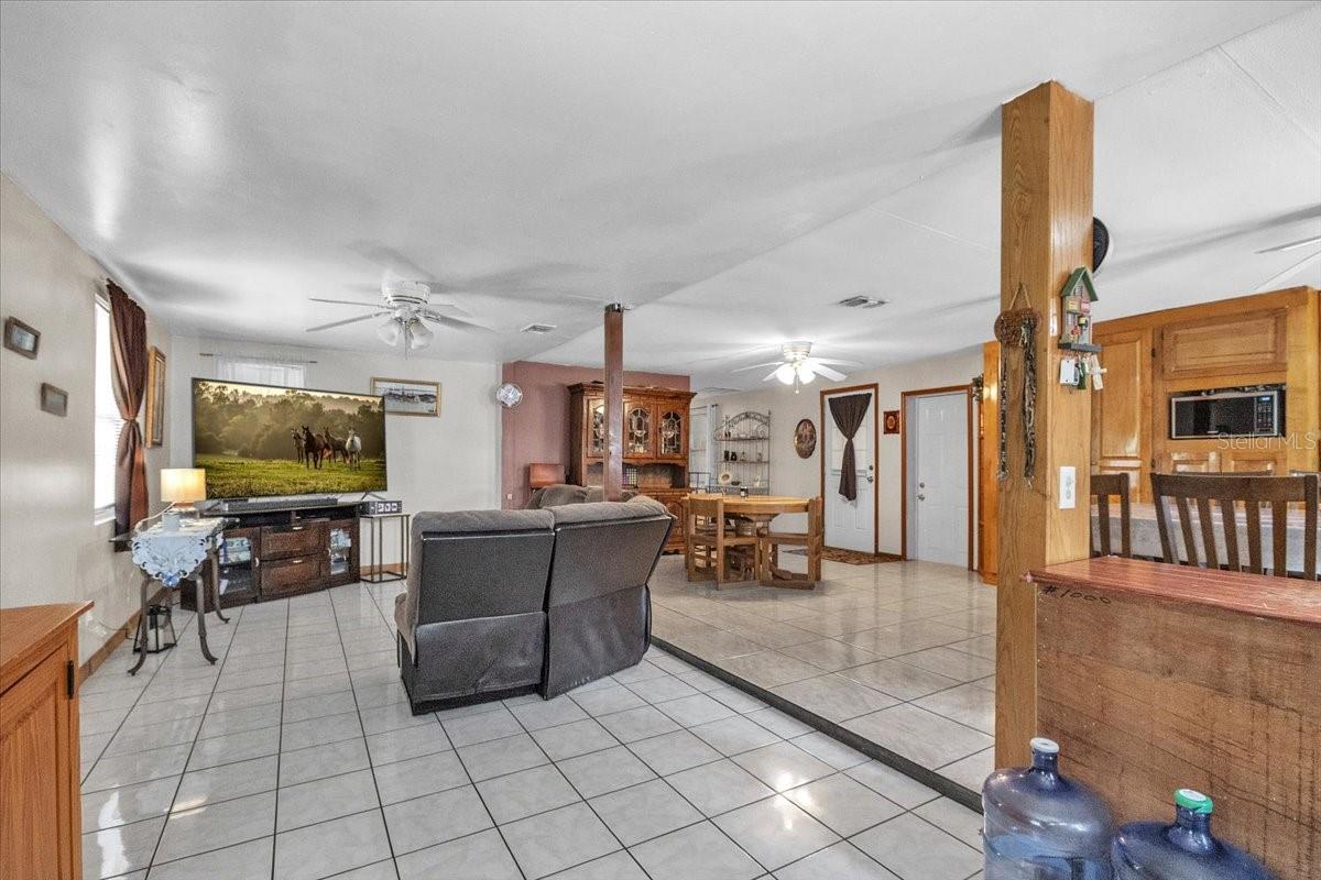 1326 NE FORREST AVE, ARCADIA, FL, 34266