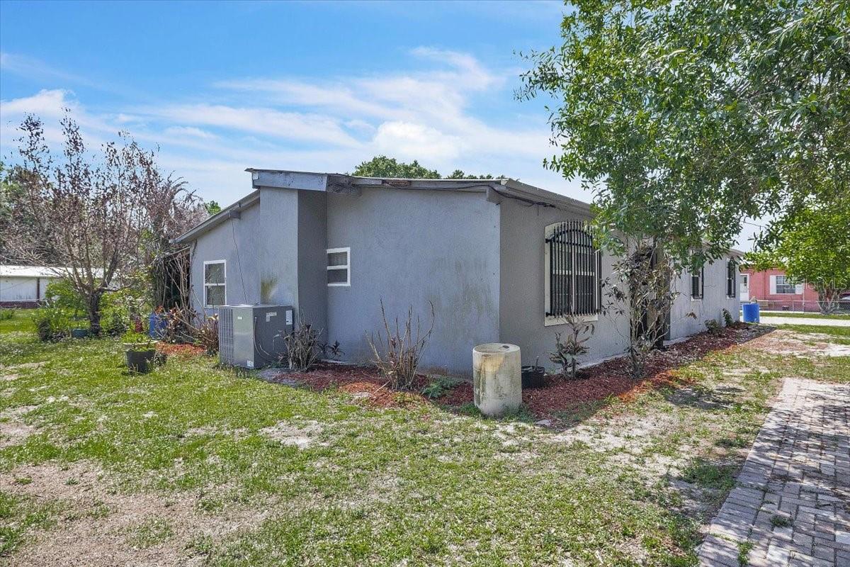 1326 NE FORREST AVE, ARCADIA, FL, 34266