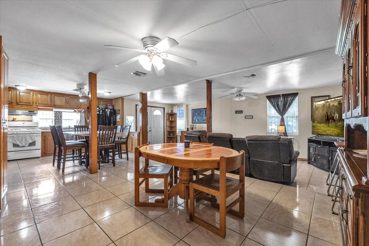 1326 NE FORREST AVE, ARCADIA, FL, 34266