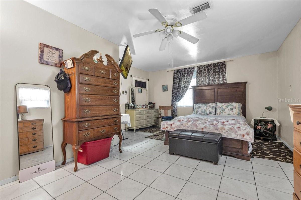 1326 NE FORREST AVE, ARCADIA, FL, 34266