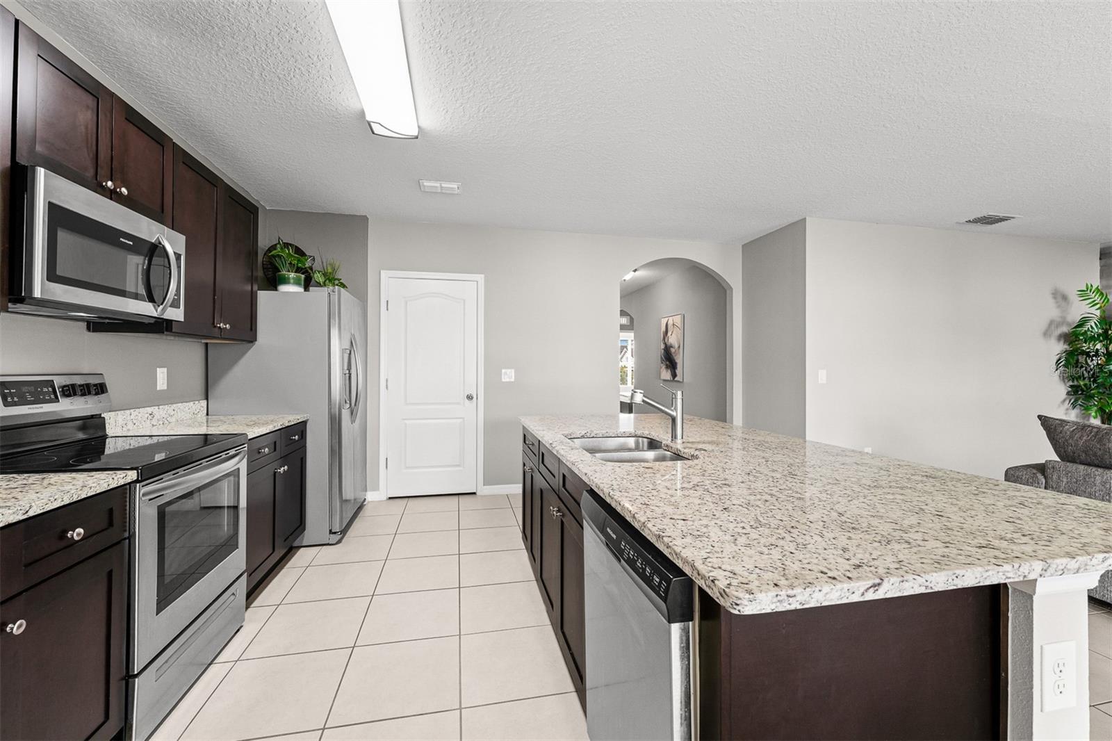 412 ABERDEEN DR, DAVENPORT, FL, 33896