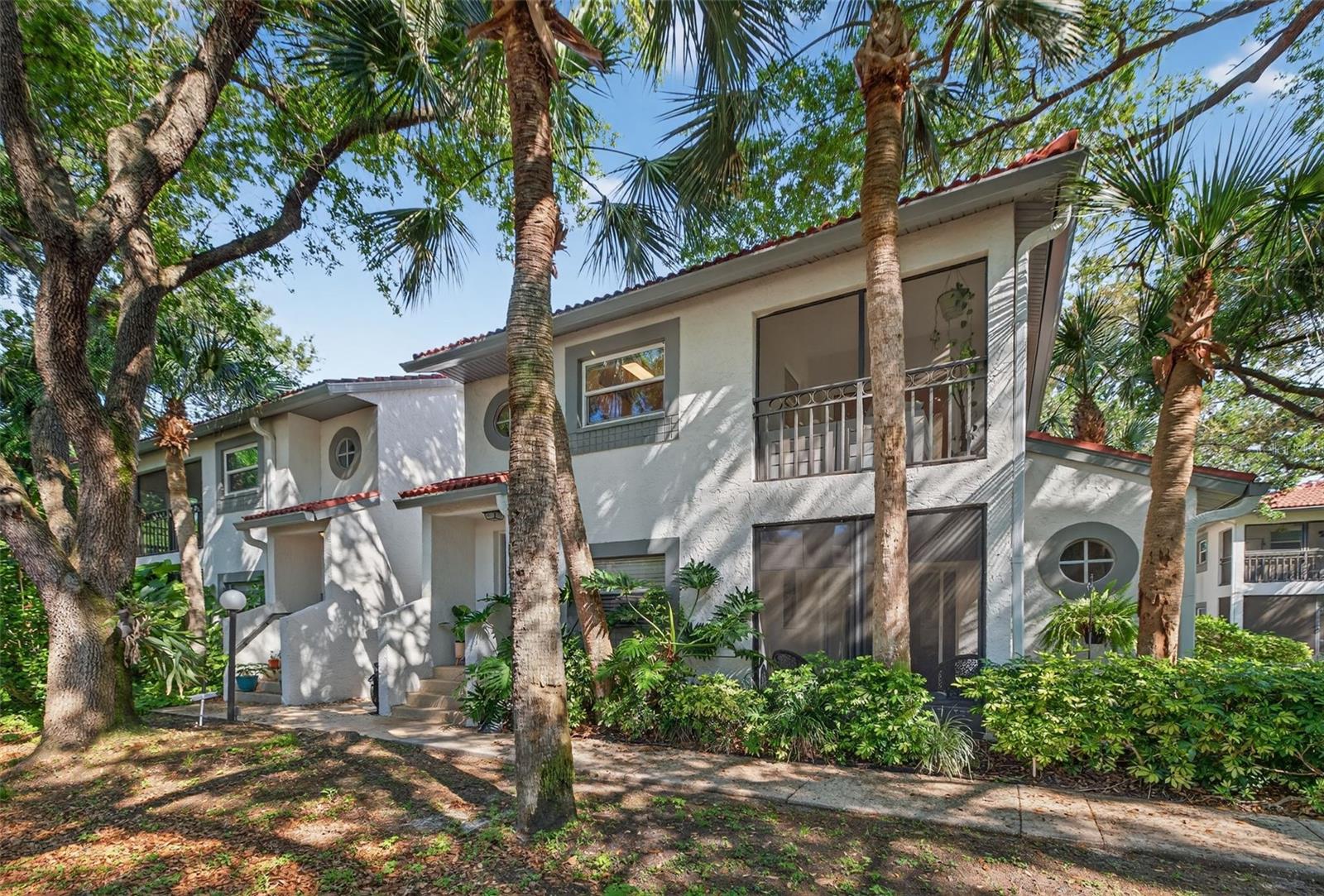 492 SANTA CRUZ PL NE #E, ST PETERSBURG, FL, 33703