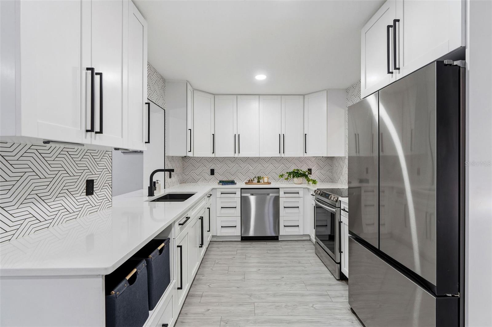 6228 7TH AVE N, ST PETERSBURG, FL, 33710