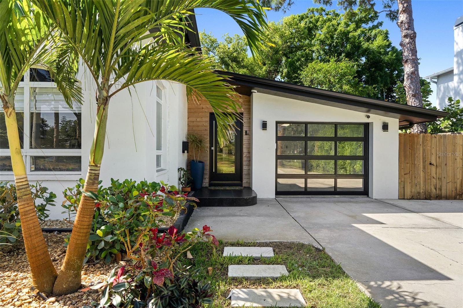 6228 7TH AVE N, ST PETERSBURG, FL, 33710