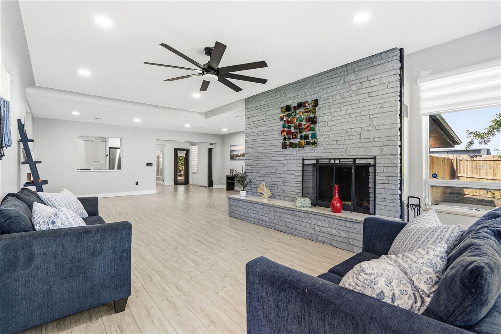 6228 7TH AVE N, ST PETERSBURG, FL, 33710