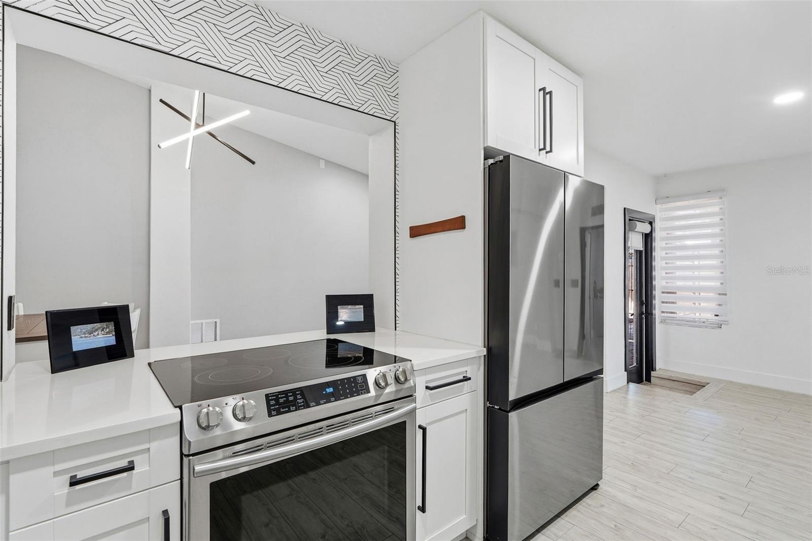 6228 7TH AVE N, ST PETERSBURG, FL, 33710