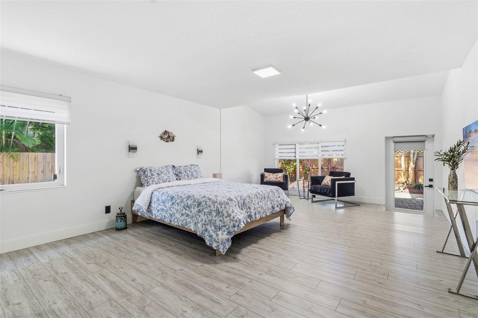 6228 7TH AVE N, ST PETERSBURG, FL, 33710