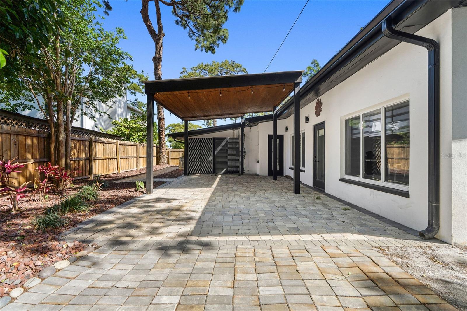 6228 7TH AVE N, ST PETERSBURG, FL, 33710