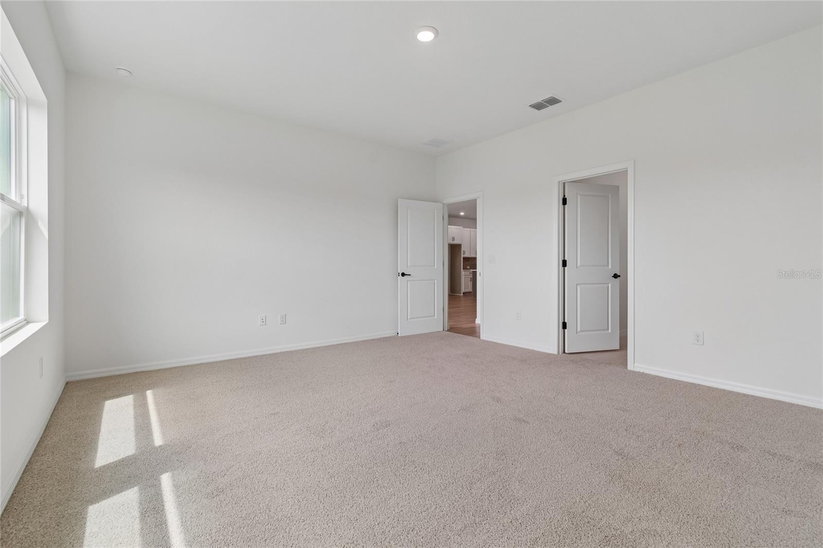 5113 CHAPEL ROW AVE, APOLLO BEACH, FL, 33572