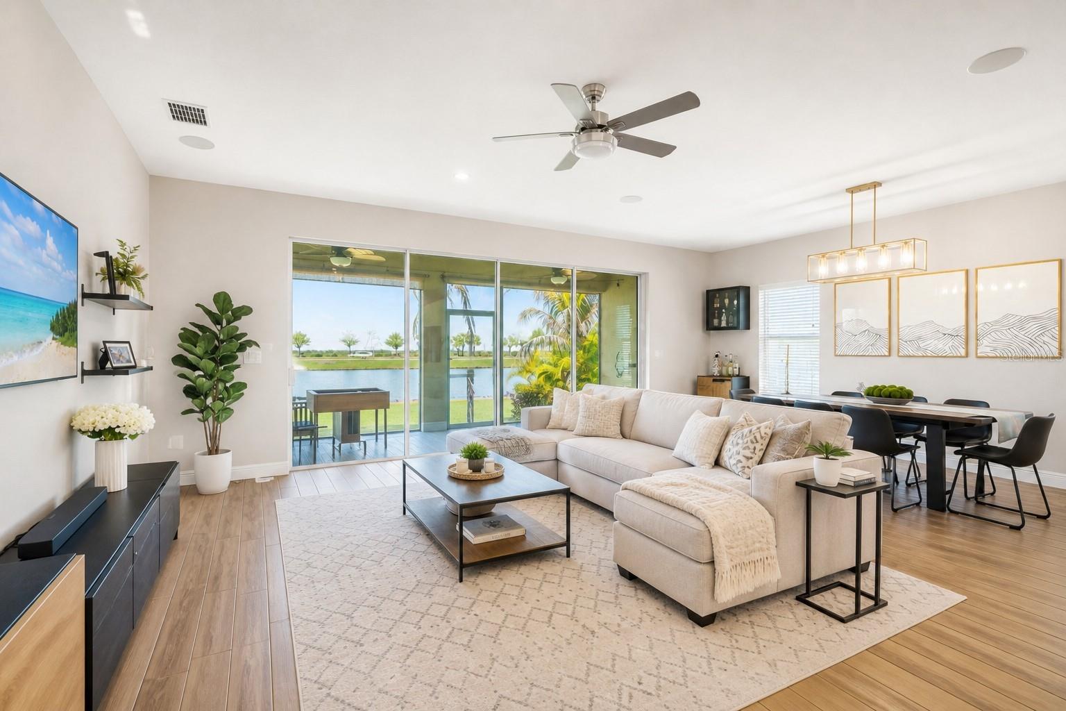 5830 SILVER SUN DR, APOLLO BEACH, FL, 33572