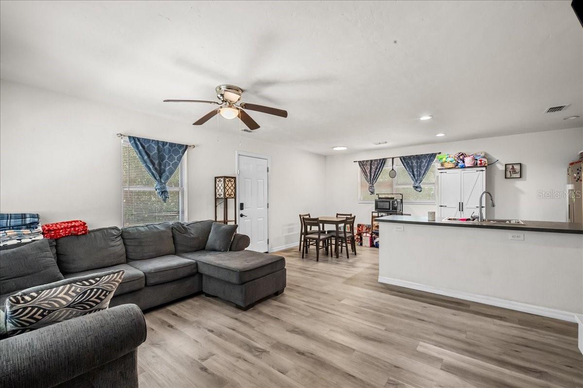 517 E MAIN ST, BRONSON, FL, 32621