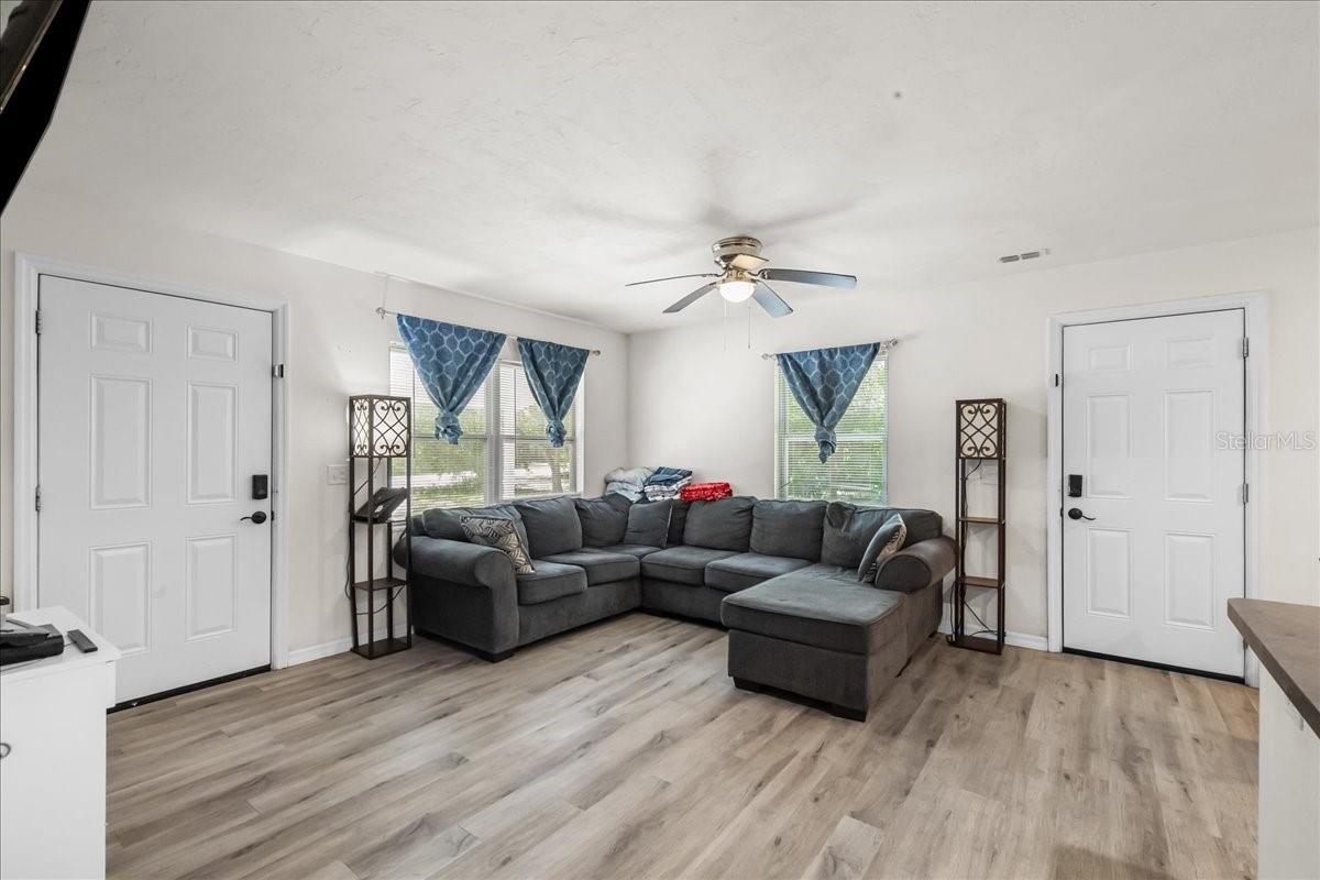 517 E MAIN ST, BRONSON, FL, 32621