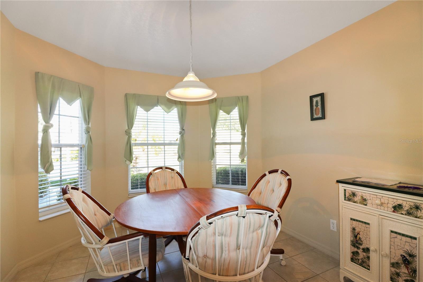20846 QUEEN ALEXANDRA DR, LEESBURG, FL, 34748