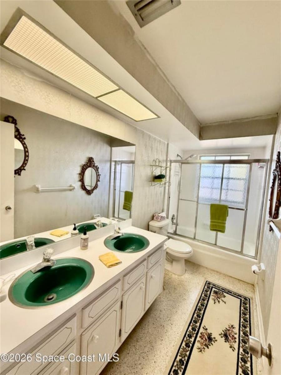 121 MAPLEWOOD DR, TITUSVILLE, FL, 32796