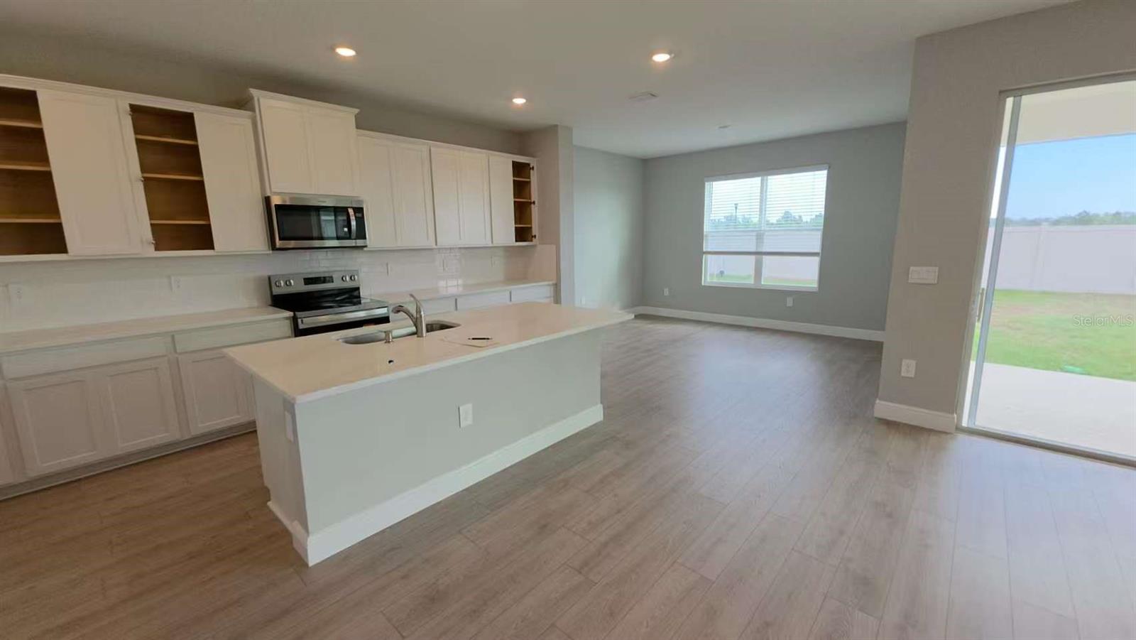 2212 SIENNA SPRUCE ST, WESLEY CHAPEL, FL, 33543