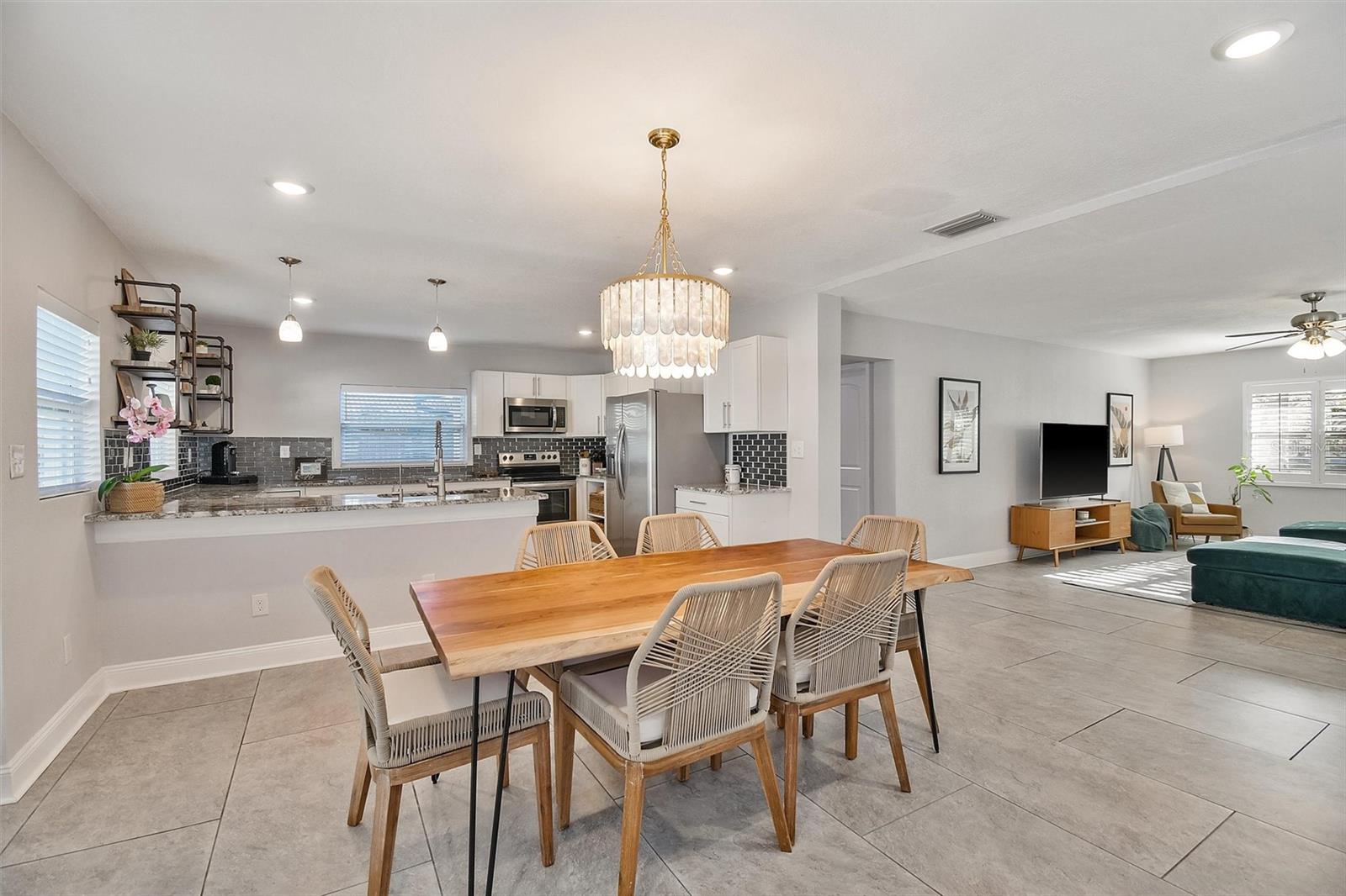 7330 17TH WAY N, ST PETERSBURG, FL, 33702