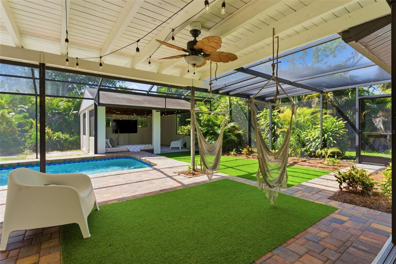 1155 FOREST DR, ENGLEWOOD, FL, 34223