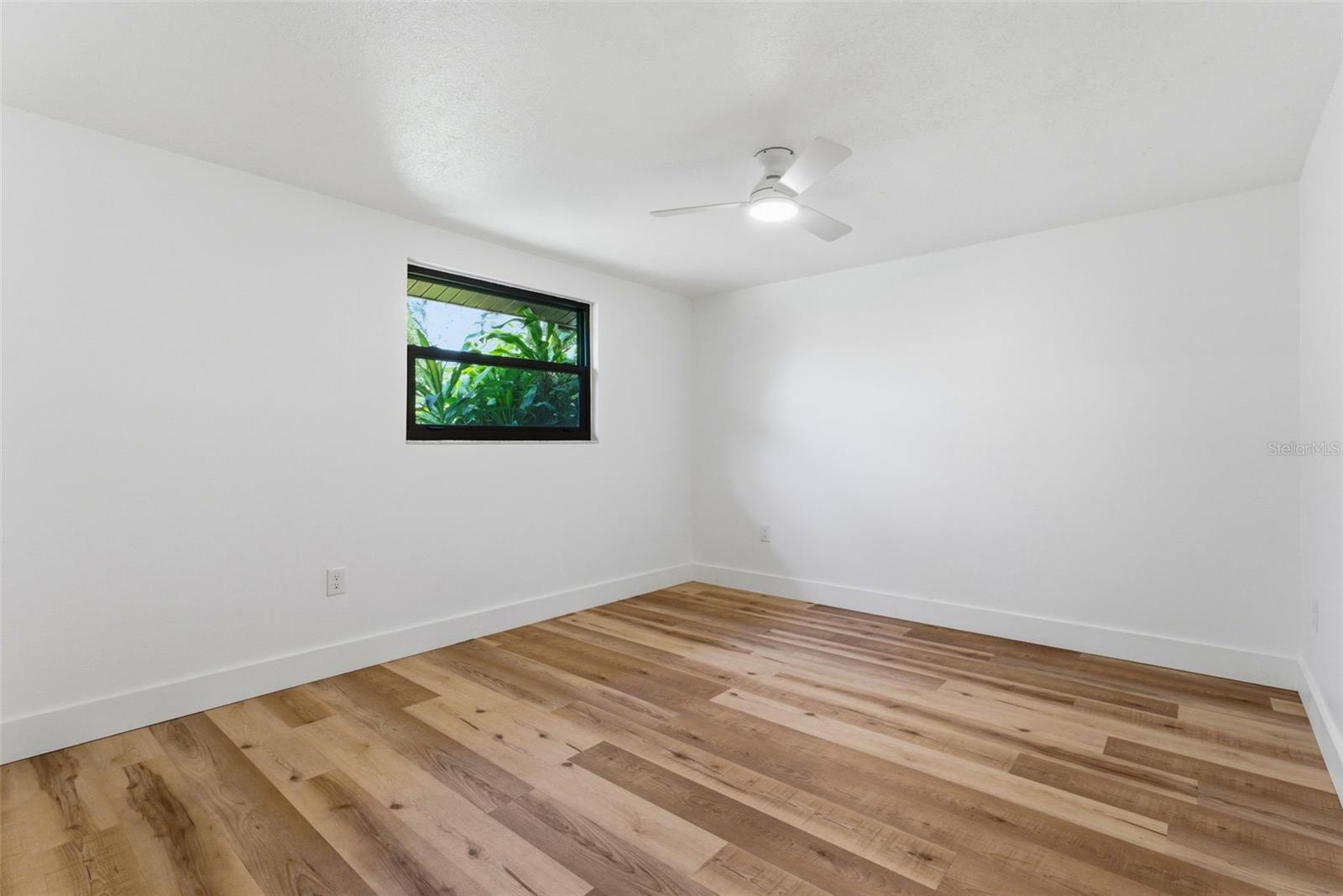 1155 FOREST DR, ENGLEWOOD, FL, 34223