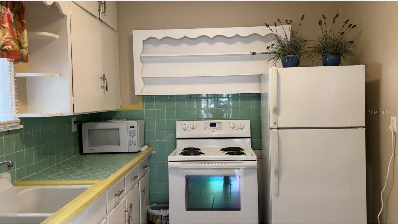 1761 SIESTA DR, SARASOTA, FL, 34239