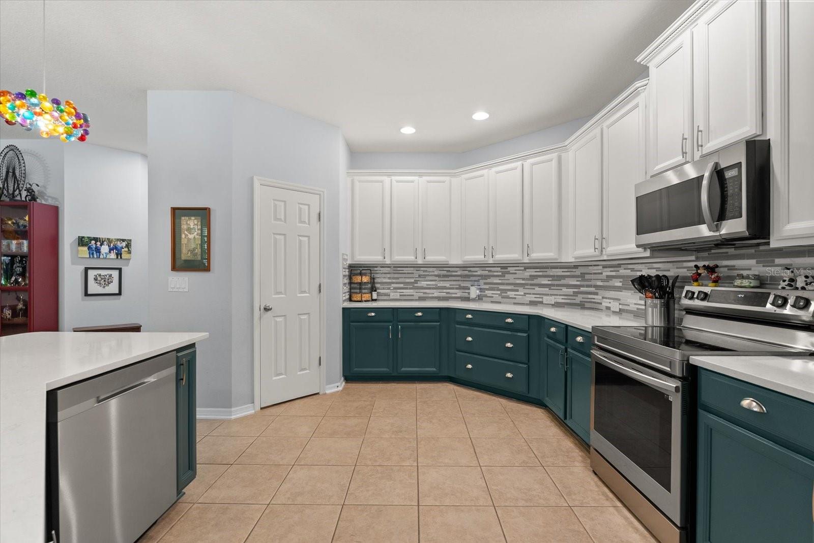 2445 PICKFORD CIR, APOPKA, FL, 32703