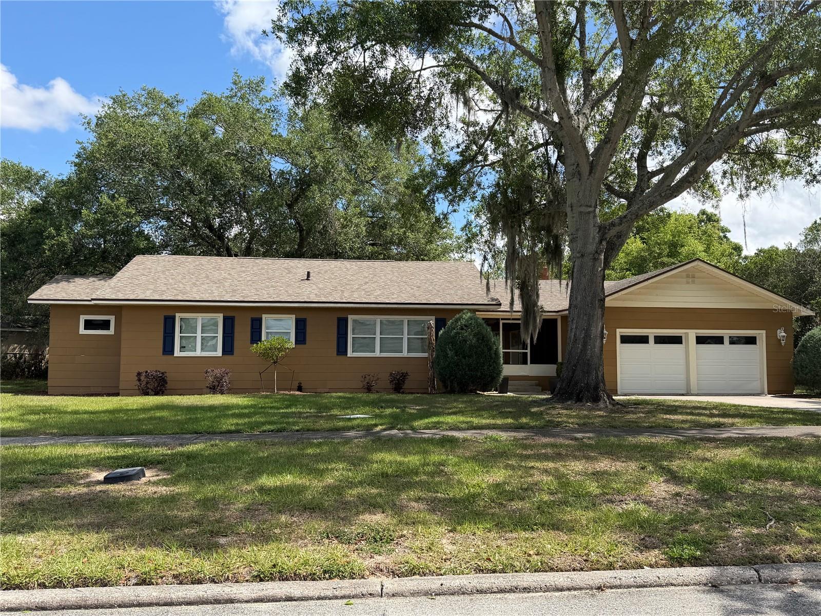 224 W LAKE AVE, AUBURNDALE, FL, 33823