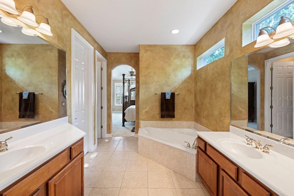 2523 SAINT IGNATIUS CT, ORLANDO, FL, 32835