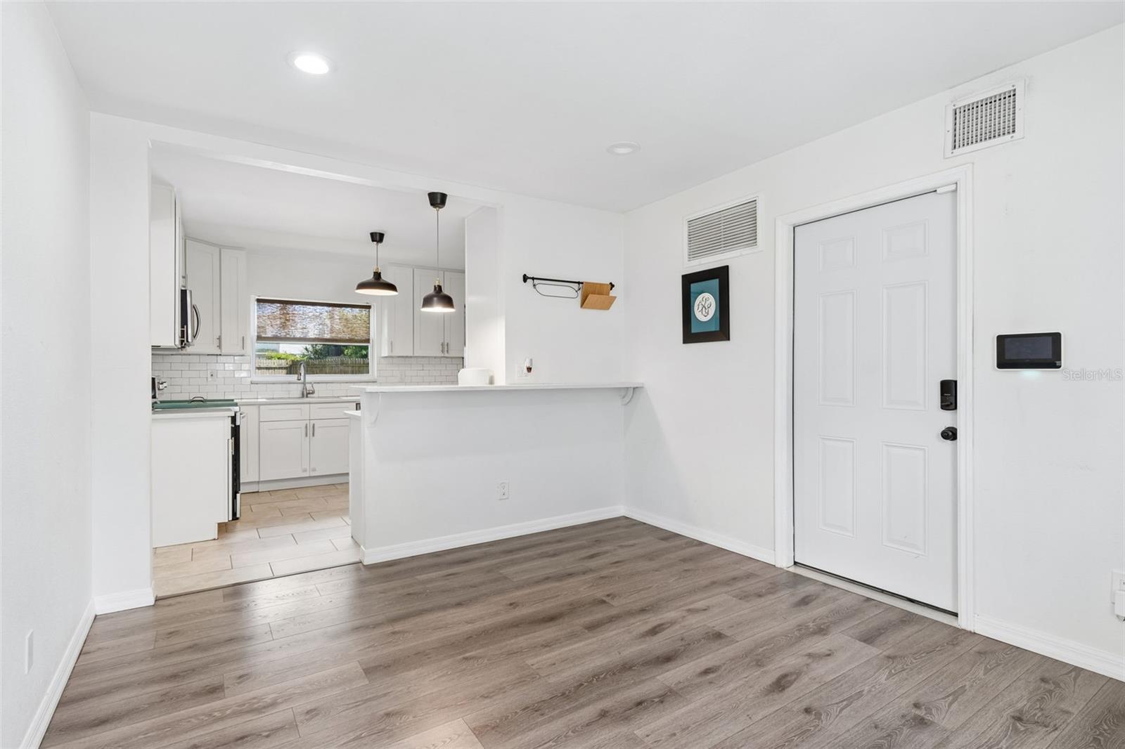 8043 124TH ST, SEMINOLE, FL, 33772