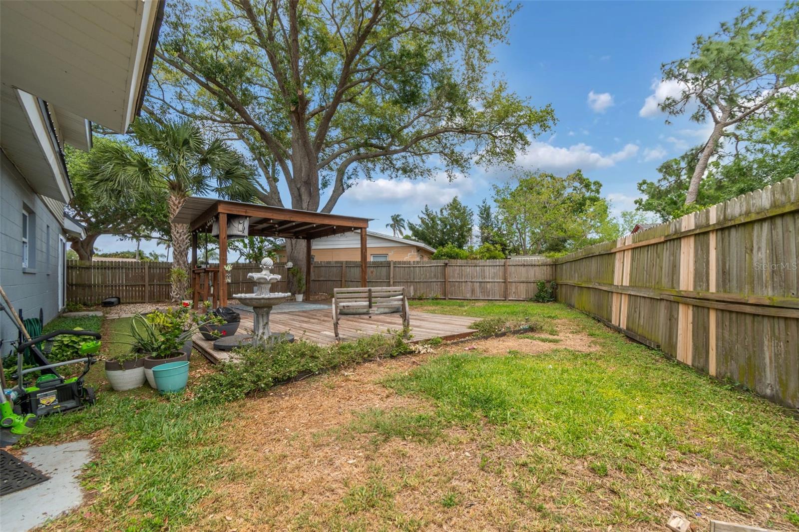 8043 124TH ST, SEMINOLE, FL, 33772